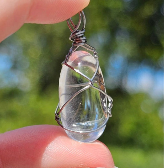 Bjergkrystal AA kvalitet.
Håndflettet🧙‍♀️